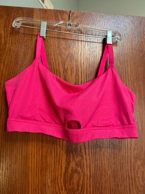 Offline by Aerie Women’s Hot Pink Sports Bra Size XL